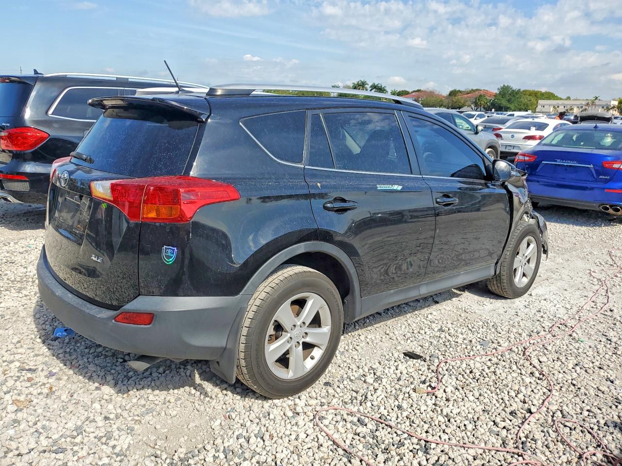 2014 TOYOTA RAV 4 — VIN 2T3WFREV2EW089333 — photo 3